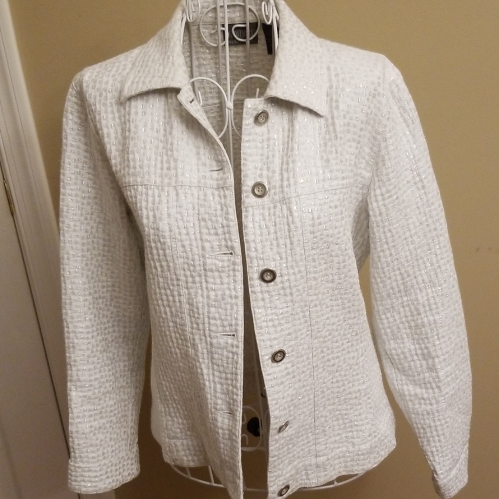 Fabulous white and silver jacket - Picture 2 of 6